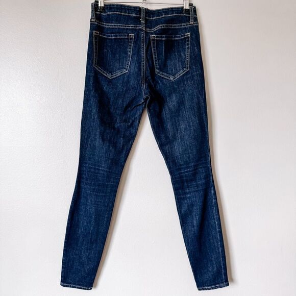 Gap High Rise Skinny Jean Dark Wash Size 26 - Picture 4 of 8